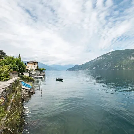 Terrace On The Lake Apartment