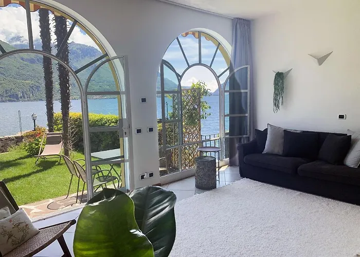 Terrace On The Lake * Oliveto Lario